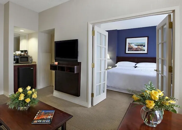 Sheraton Worthington Hotel 4*