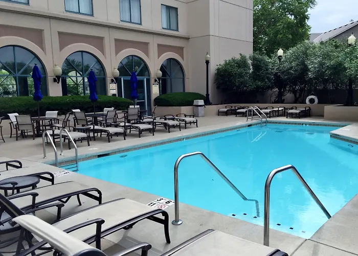 Sheraton Worthington Hotel 4*