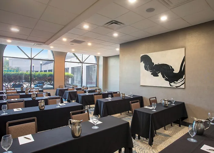 Sheraton Worthington 4*